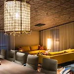 Quality The Reef Hotel 4*