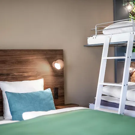 Quality The Reef 4* فريكشهاون