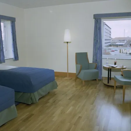 Quality The Reef Hotell 4*