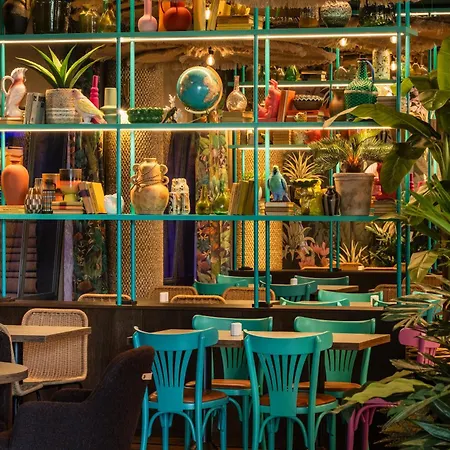 Quality The Reef Hotel 4*