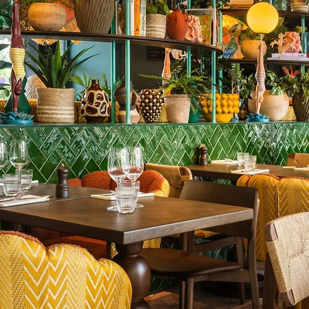 Quality The Reef فريكشهاون