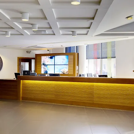 فندق Quality The Reef