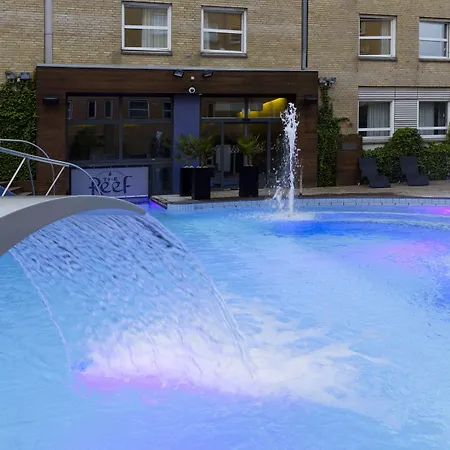 Quality The Reef Hotel 4*