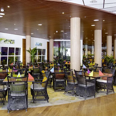 فندق Quality The Reef