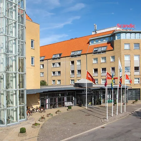 Hotel Quality The Reef 4*