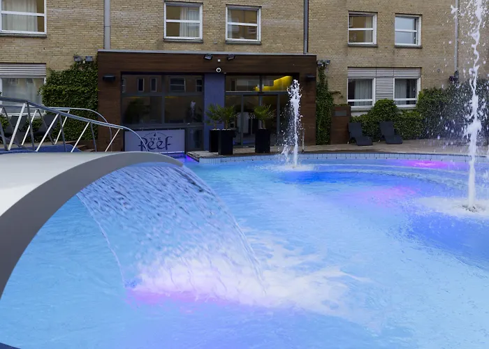 Quality The Reef Hotell 4*